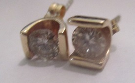 xxM1301M 0.44 ctw Genuine Diamond Stud Earrings Takst-Valuation N.Kr.8000